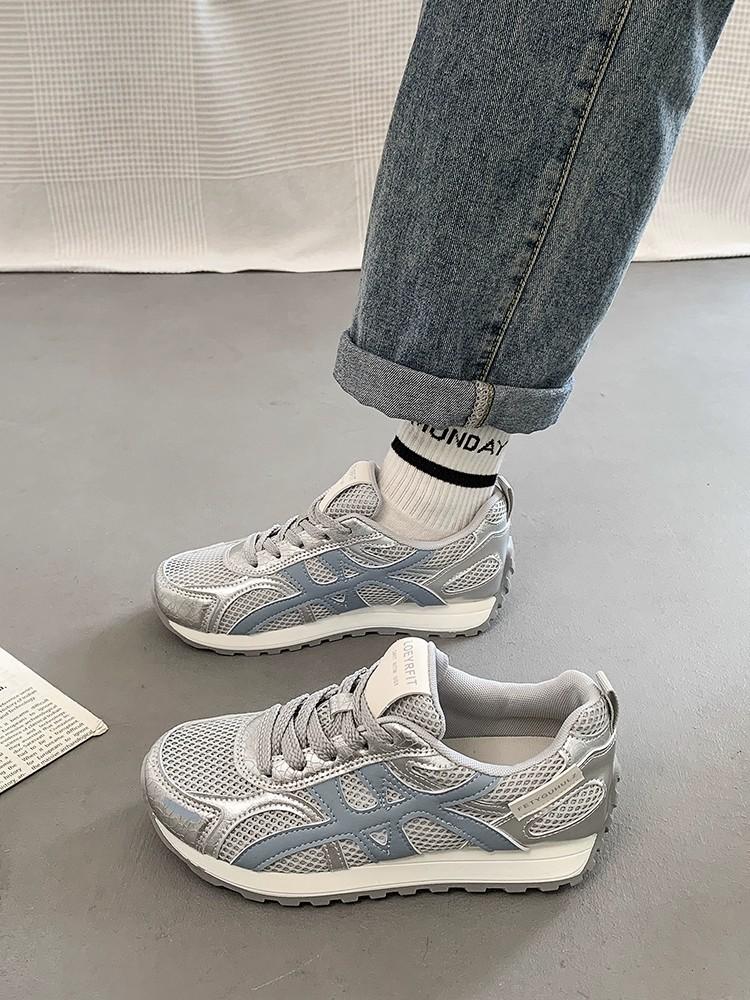 

Thin mesh German training shoes women s 2025 summer new popular inner height increase breathable casual Forrest Gump shoes sports board shoes 35 серебряный