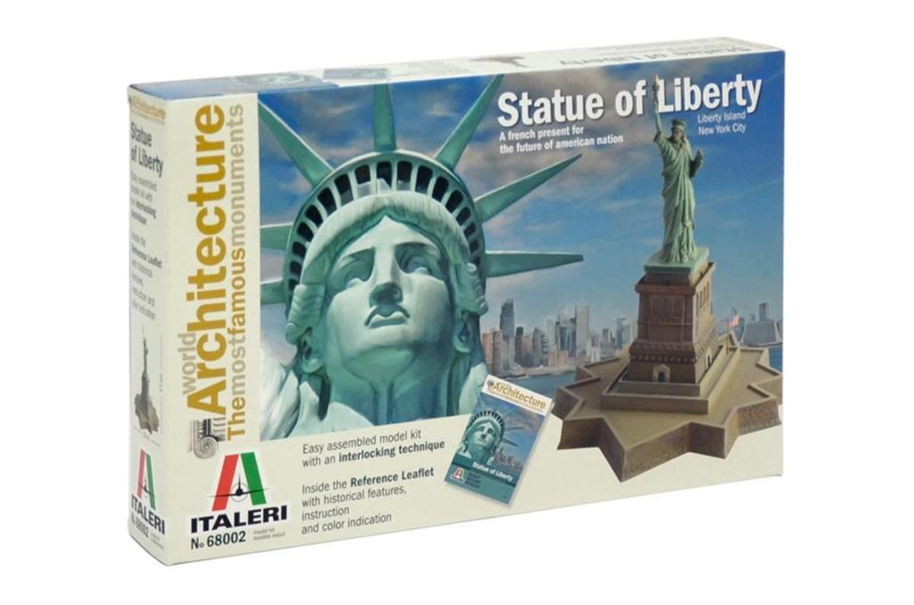 PLATZ Italeri Weltarchitektur Freiheitsstatue (Freiheitsstatue) Kunststoffmodellbausatz ohne Maßstab (IT68002), Ungefähr 170 mm hoch