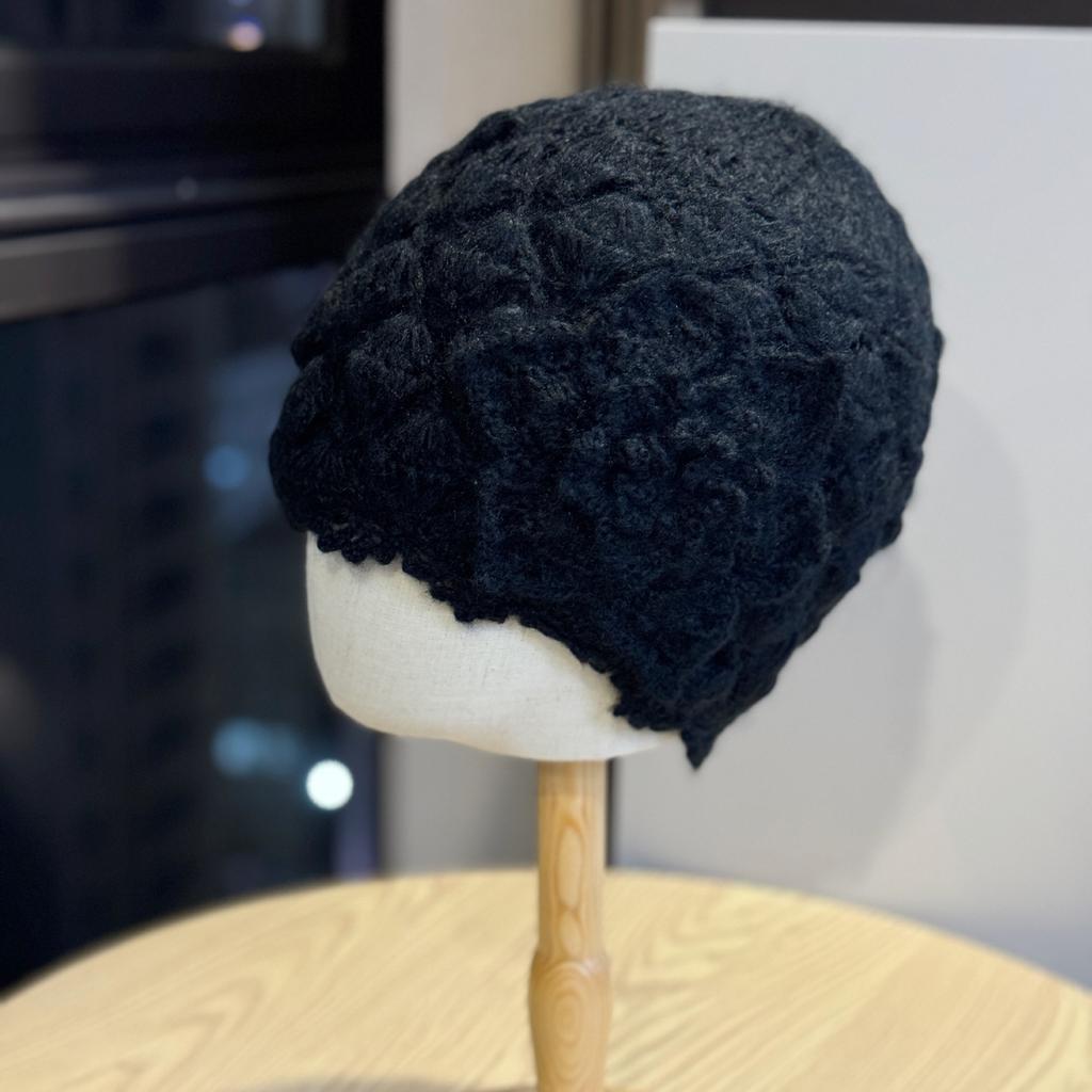New Hat Women's Autumn and Winter Three Dimensional Flower Baotou Hat Japanese Handmade Crochet Warm Knitted Woolen Hat Melon Skin Hat