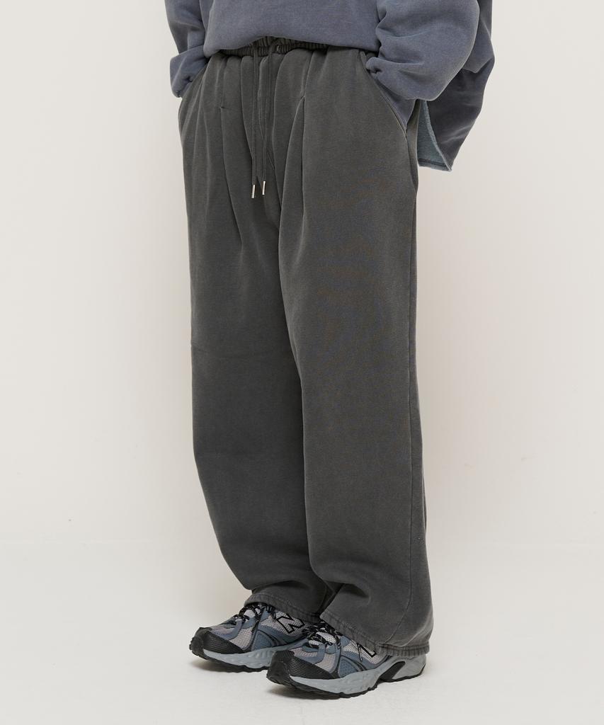 CARGOBROS In Pig Brushed Training Wide Straight Pants (Charcoal)
