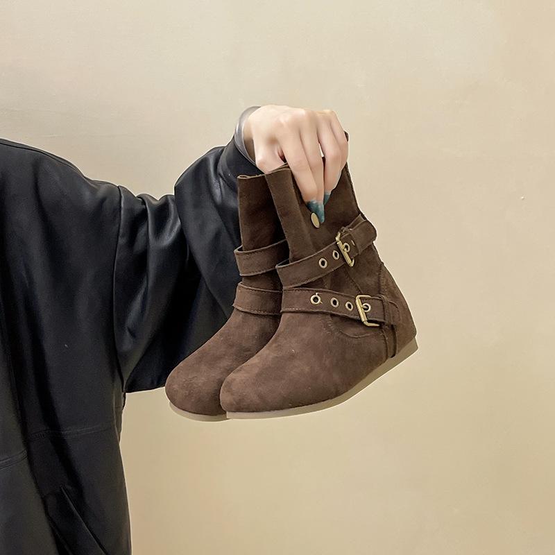 

Ретро стиль европейский и американский пряжка ремня круглый носок плоский каблук короткие ботинки женские 2025 осень и зима новые удобные и универсальные модные M 40
