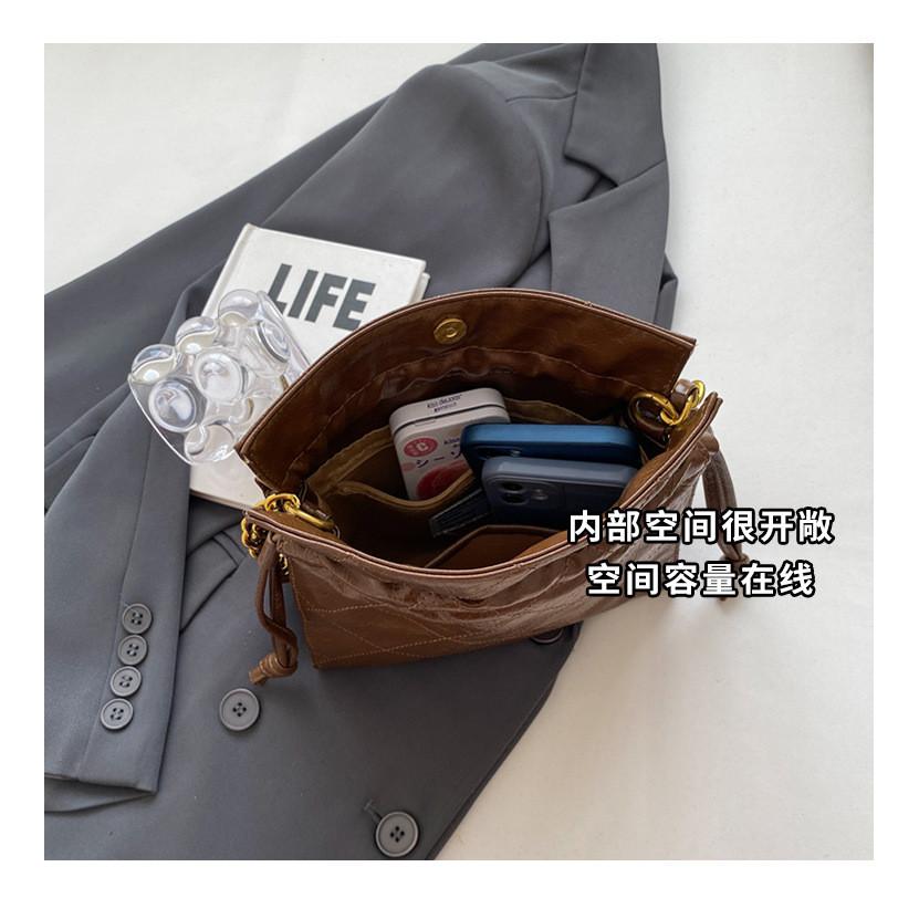 IELGY Soft Leather Drawstring Bucket Bag Retro Chain Shoulder Crossbody Fashion Embroidery Thread Pouch