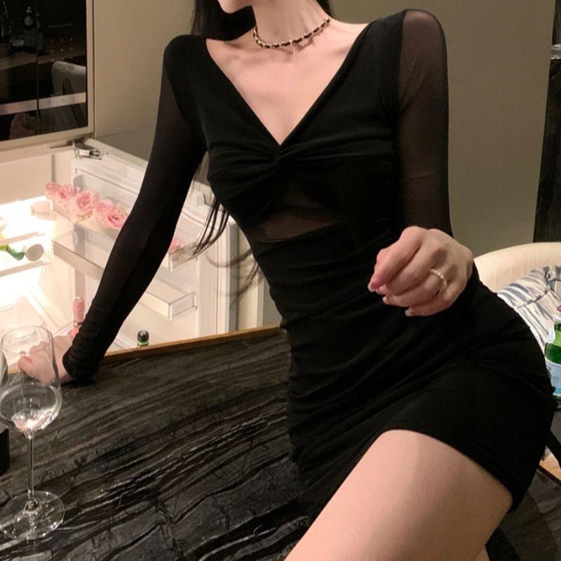 Sweet and Spicy Style Elegant Mesh V-neck Long-sleeve Dress for Women, Early Spring New Tight Slimming Inner Layer, Bodycon Pencil Skirt