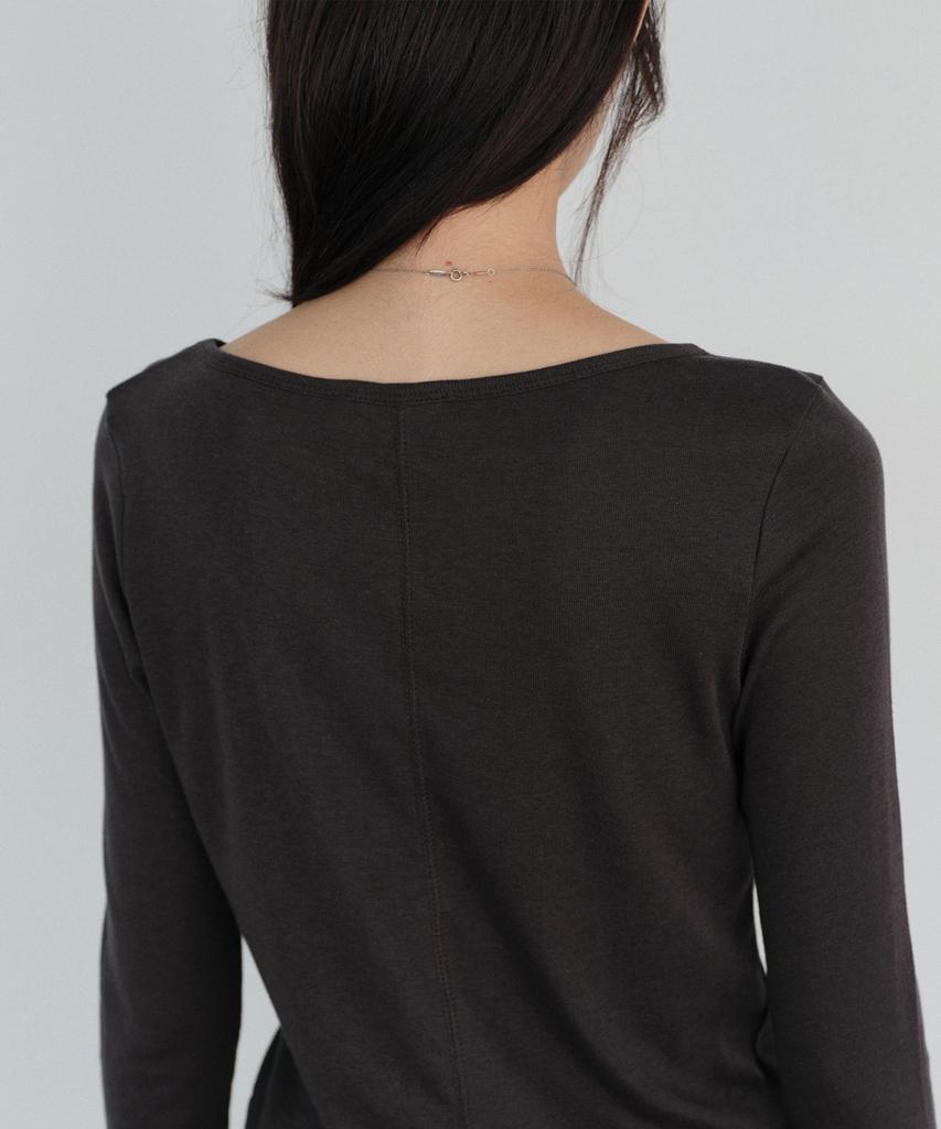 Yulago Slim Boatneck T-Shirt