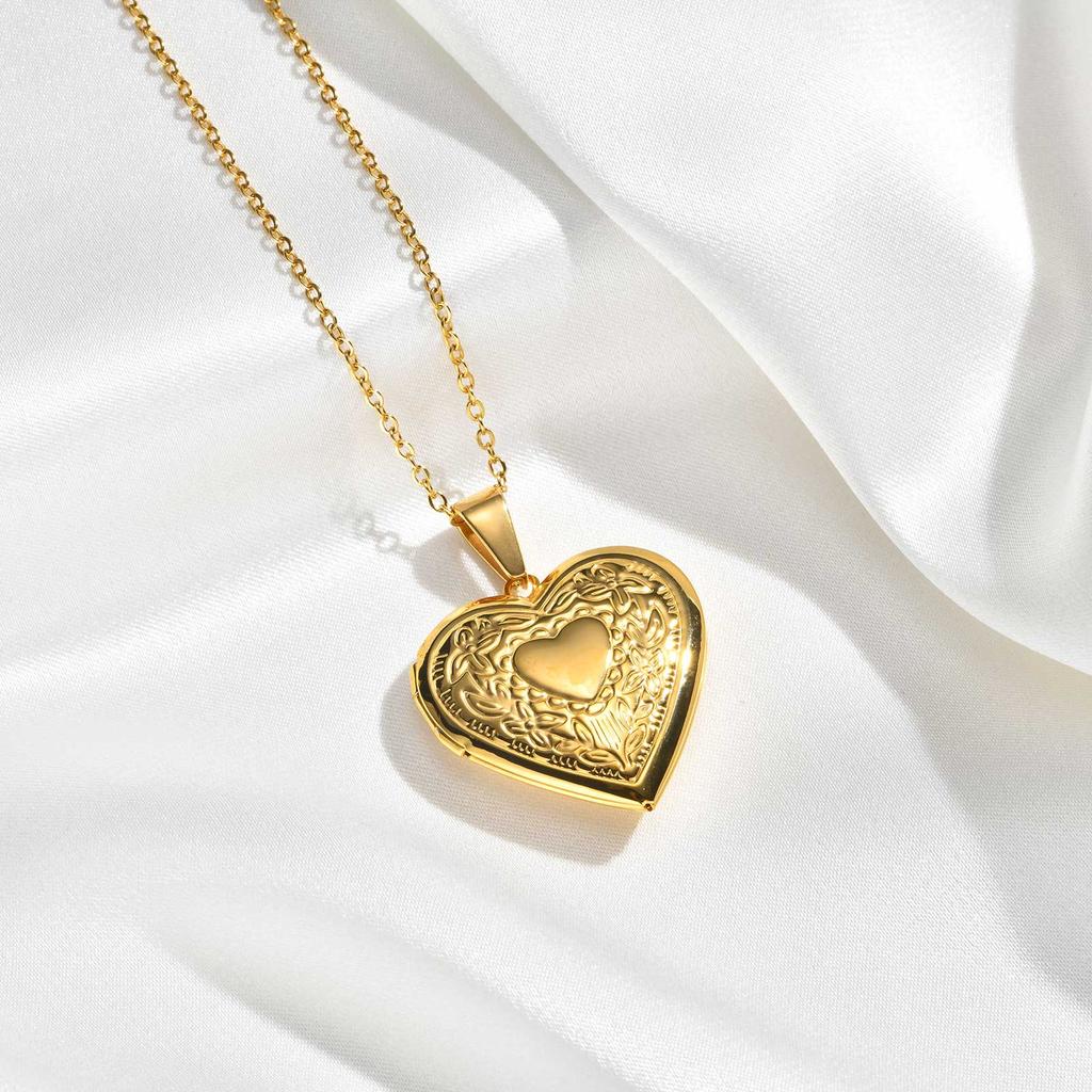 Romantic Heart Locket Pendant for Women Stainless Steel Photo Frame Openable Necklace Heart Chain Necklaces Charm Jewelry Gift