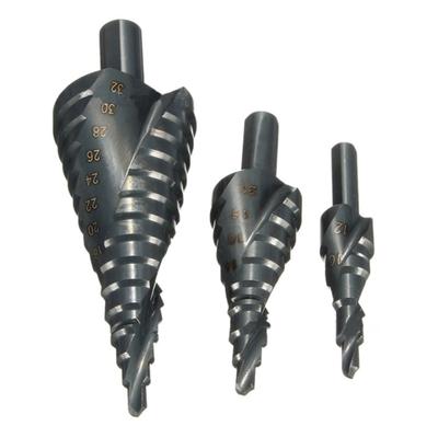Set di punte da trapano a gradino HSS da 3 pezzi 4-32 mm a spirale in acciaio ad alta velocità per foro con gambo triangolare conico in metallo