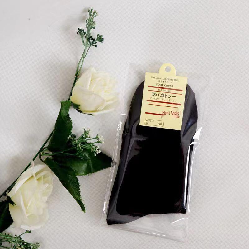 Unisex Mid-Tube Sports Socks - Black, White, Gray, Soft Cotton, Simple Design