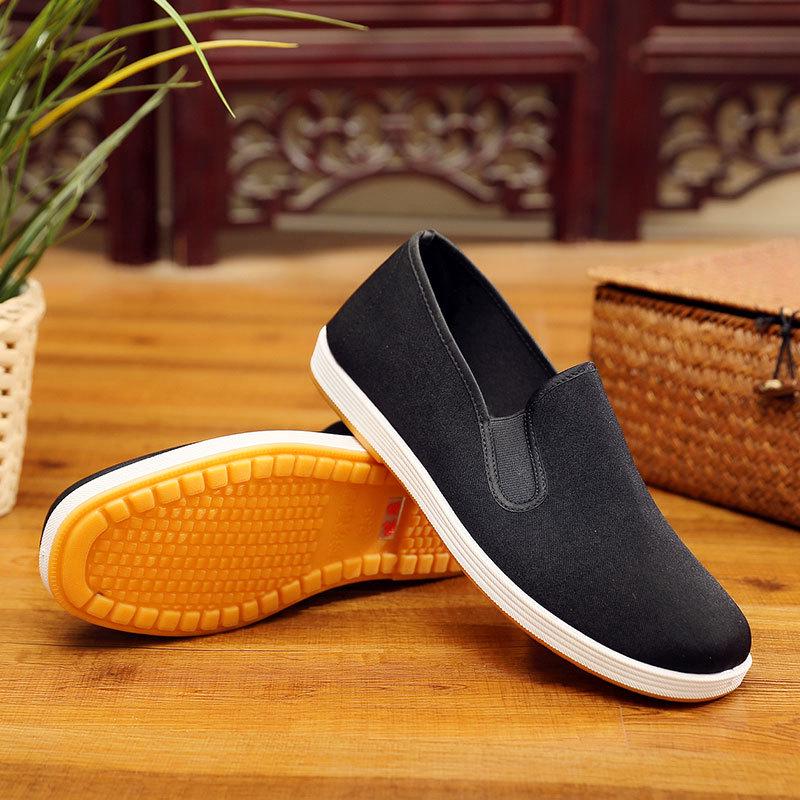 Men's Old Beijing Slip-On Shoes - Breathable, Wormwood Fabric, Non-Slip, Wear-Resistant, Thick-Soled, Black Work Shoes, Large Sizes Available