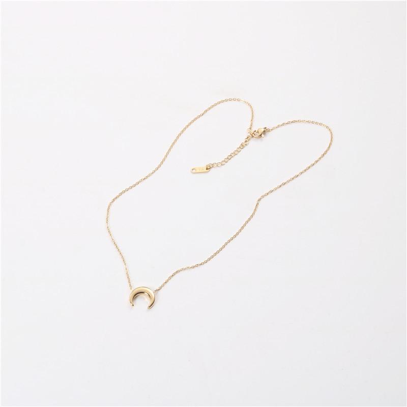 Elegant Crescent Moon Pendant Necklace - Minimalist Design for Women