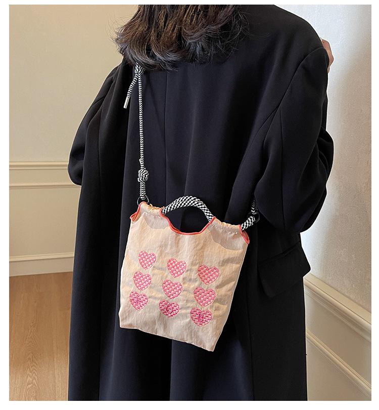 2025 Eco-friendly Japanese Embroidery Handbag: Spring Women's Fashion Cloth Bag – Shoulder, Crossbody, or Shopping Use.