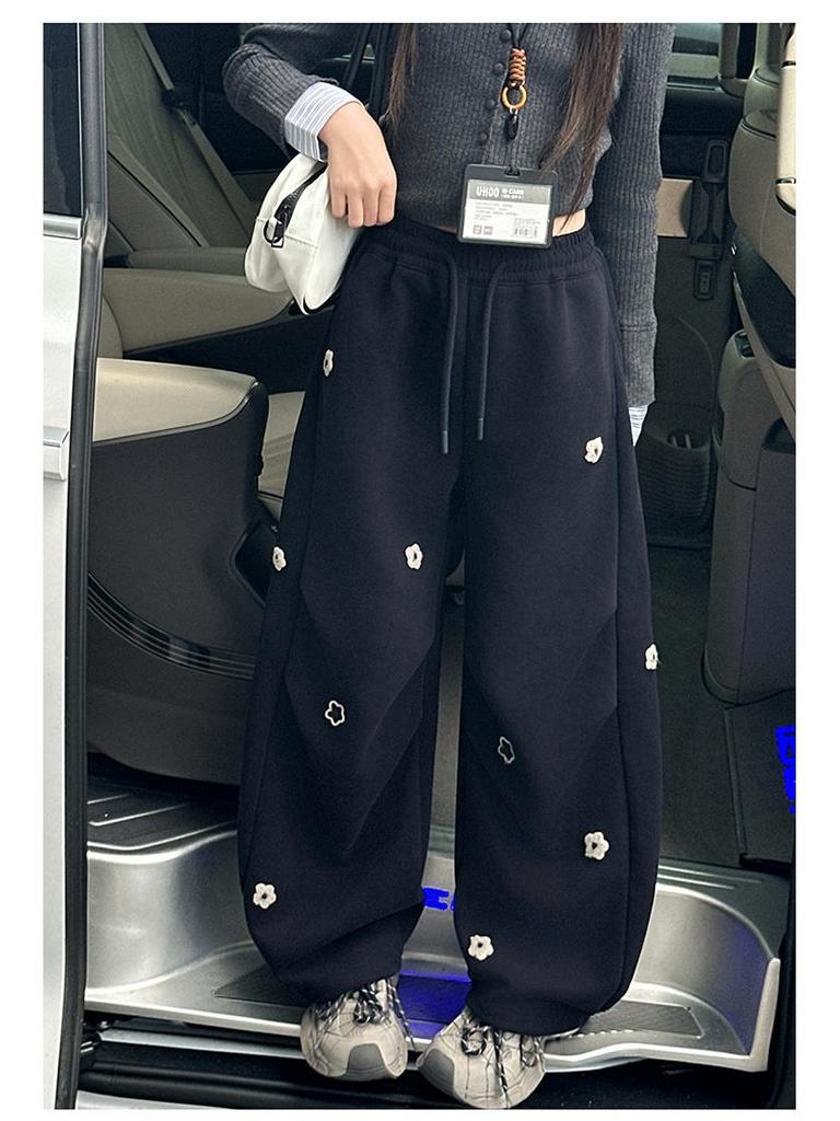 Stylowe spodnie dresowe dla dziewcząt na jesień 2025 z haftowanymi kwiatami