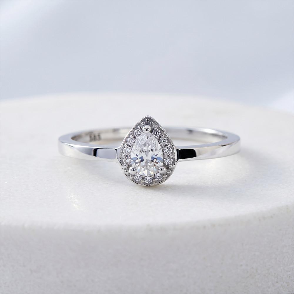 Helene Jewelry Silver 925 Teardrop Cubic Miss Ring (Type B)