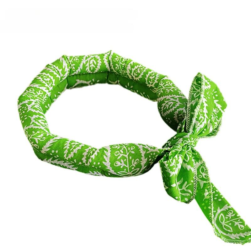 Pet Cooling Scarf Ice Collar for Cats Dogs Summer Heat Relief Outdoor Travel Accessory with Breathable Cartoon Design