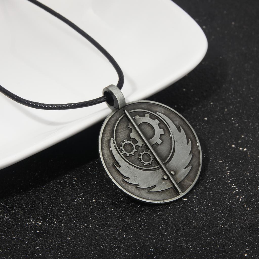 Fallout Confrérie de l'Acier Pendentif Rond Chaîne Cordon Collier Bijoux Unisexe