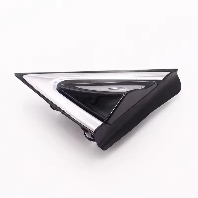 

86190-2W000: Front Mirror Side Triangle Molding for 2013-2016 Hyundai Santa Fe Front Mirror Side Triangle Left