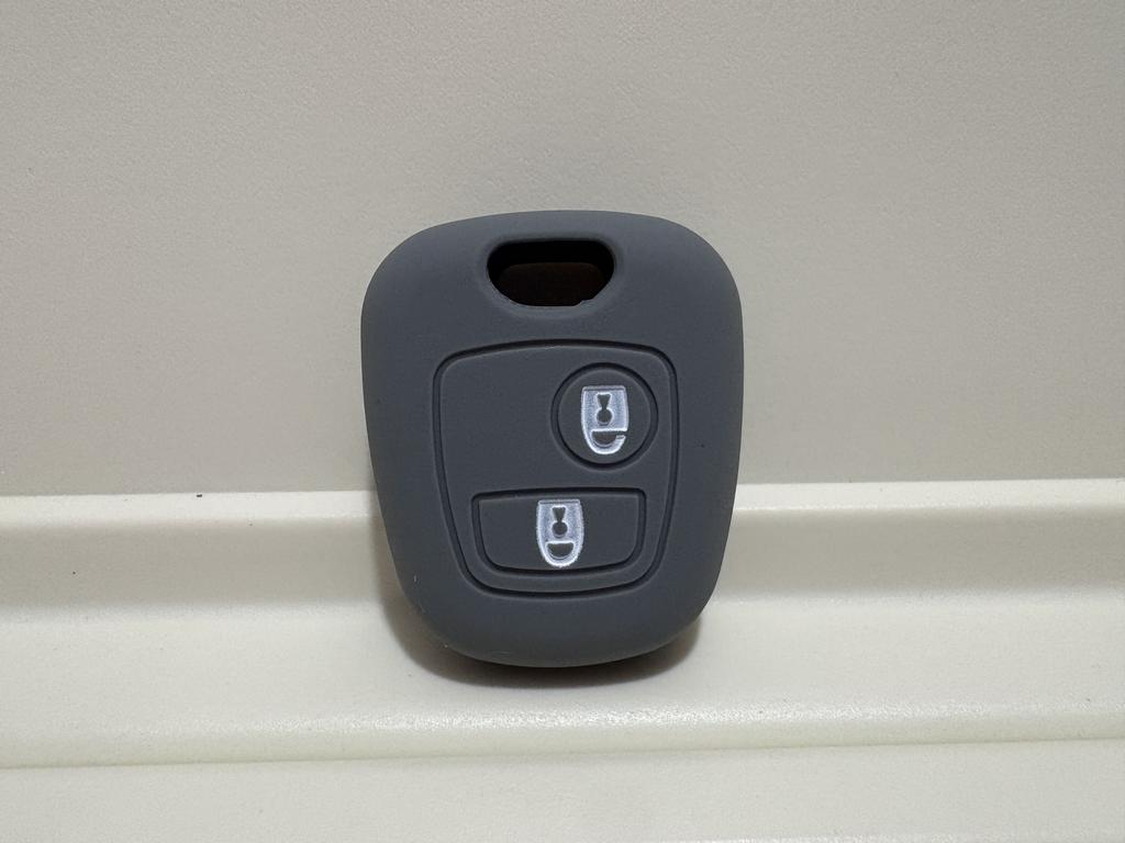 Pusakieyy 1Pc 2 Button Silicone Cover For Citroen C1 C2 C3 C4 XSARA PICASSO For Peugeot 106 107 206 207 307 For Toyota AYGO Key Mhsv0