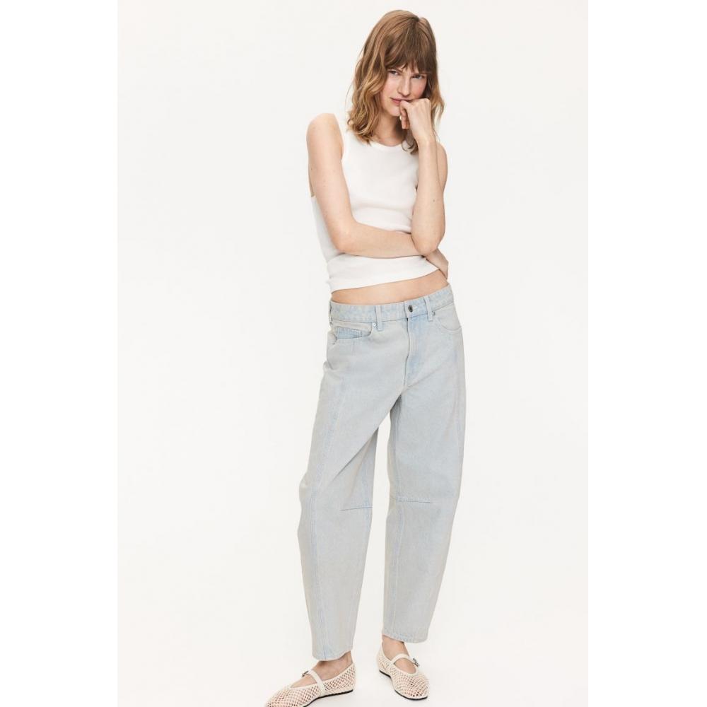 

Джинсы HM со стандартной талией Super Barrel бледно-синего цвета