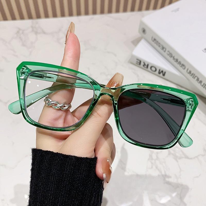 Multi Focus+photochromic Reading Glasses Anti Blue Light Glasses for Both Near and Far Use More Suitable for Women Glasses