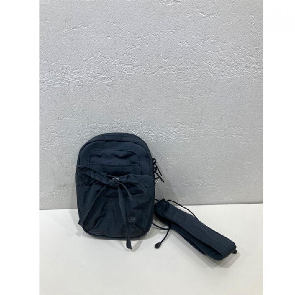 

New Balance Glossy Ribbon Mini Crossbody Bag Nbgcefw702 Black (19)BLACK/free