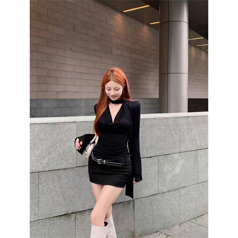 French Retro Spice Girl Swinging Neck Black Dress Women's Spring New Slim and Skinny Free Belt Hip Wrap Short Dress