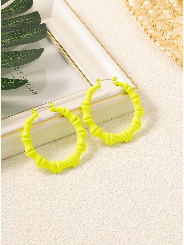 Extra-Large Gold Bamboo Hoops: Bold European & American Style Earrings for Hiphop, Street Dance, and Nightclub Fashion.