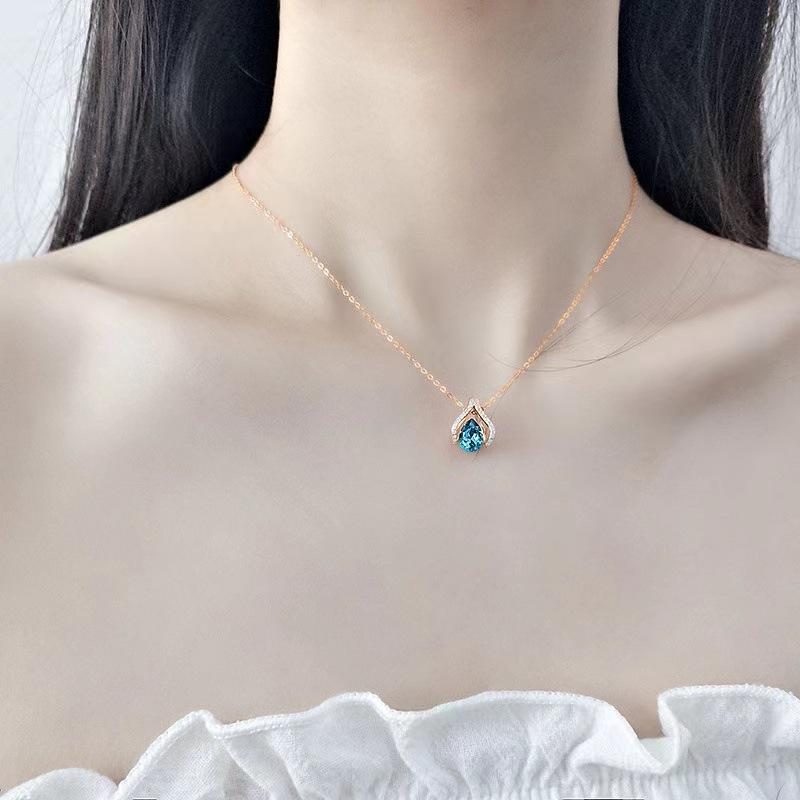 New Ocean Heart Water Drop Necklace for Women's Gold Plated High-end Light Luxury Simple Crystal Clavicle Chain