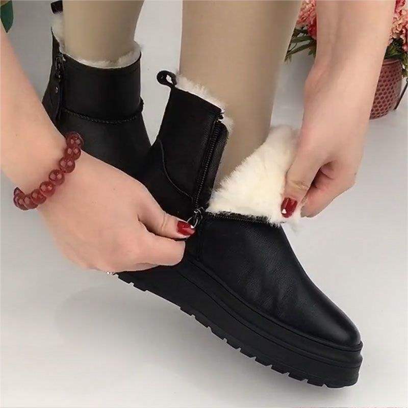 Brand Broken Code Processing New Northeast Thickened Snow Boots Women's Thick-soled Versatile Non-slip Leather Snow Boots Short Boots Women
