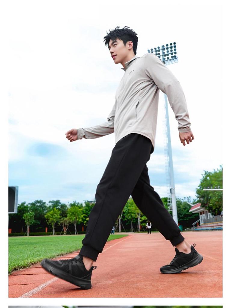 Men's Wide Palm Lightweight Running Shoes - Breathable Mesh, Wide Toe, Lace-up Sports Walking Shoes.