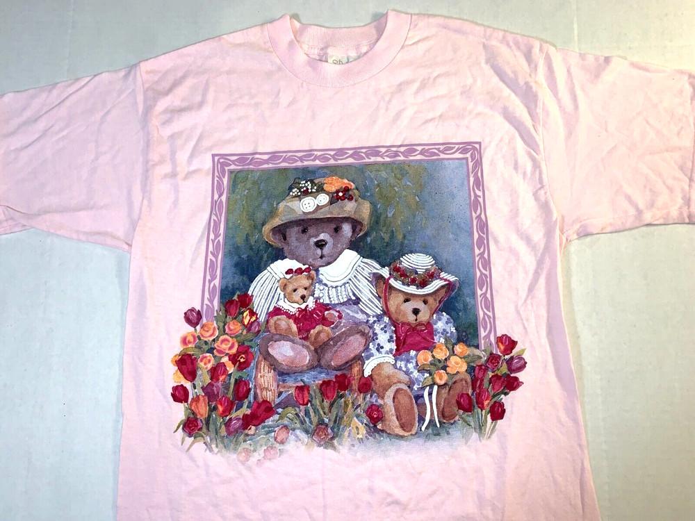 Three Bears Beautifully Dressed Surrounded by Roses Pink Art T-Shirt New! MEDIUM Unisex T-Shirt S