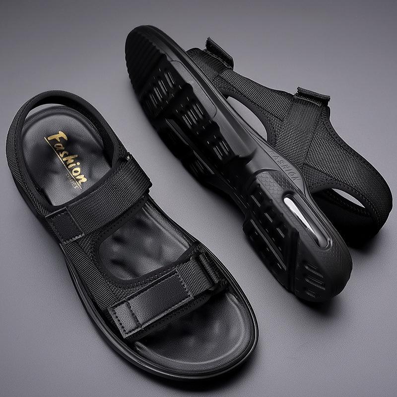 New Shoes for Men Fashion Sandals Summer Fashion Hollow Out Slipper Youth Outdoor Soft Sole Beach Shoes