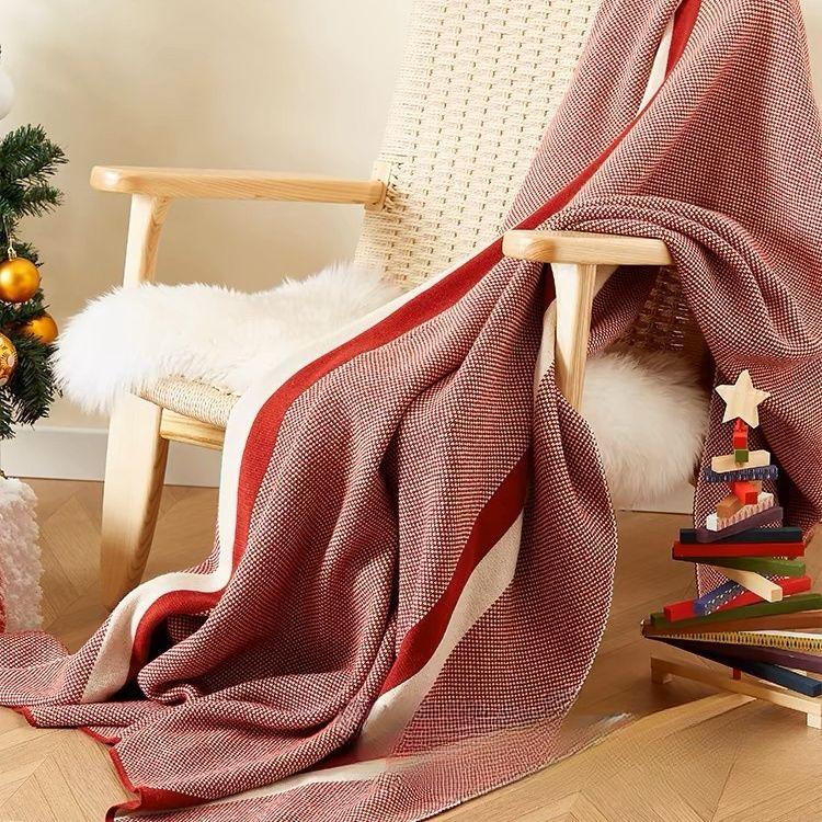 Festive Red Decorative Sofa Throw Blanket - Double-Sided Knitted Office Nap Cover for Holidays