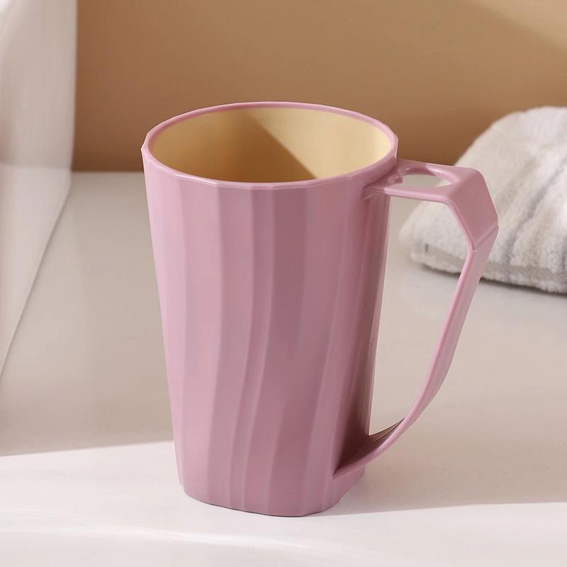 

Семейный набор зубных щеток и стакан для полоскания: Простые пластиковые стаканчики для полоскания рта - Набор из 4 штук 201-300ml