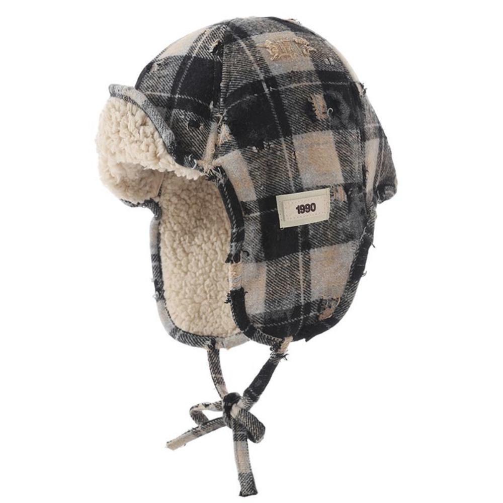 

Fashion Ripped Design Lei Feng Hat Warm Fleece Plaid Pattern Bomber Hats Lace-up Ear Protector Hat Men Women чёрный