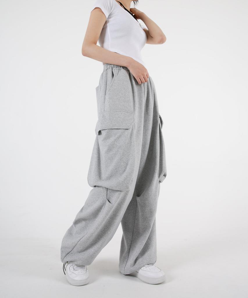UMM Big Pocket Cargo Wide Drawstring Jogger Training Pants 2 Colors