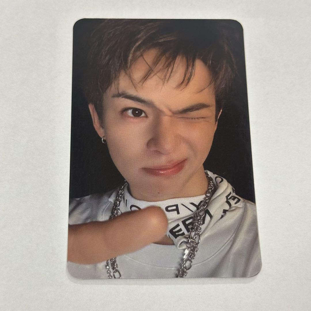 

[USED] TREASURE Asahi LOVEPULSE Trading Card Pop-up