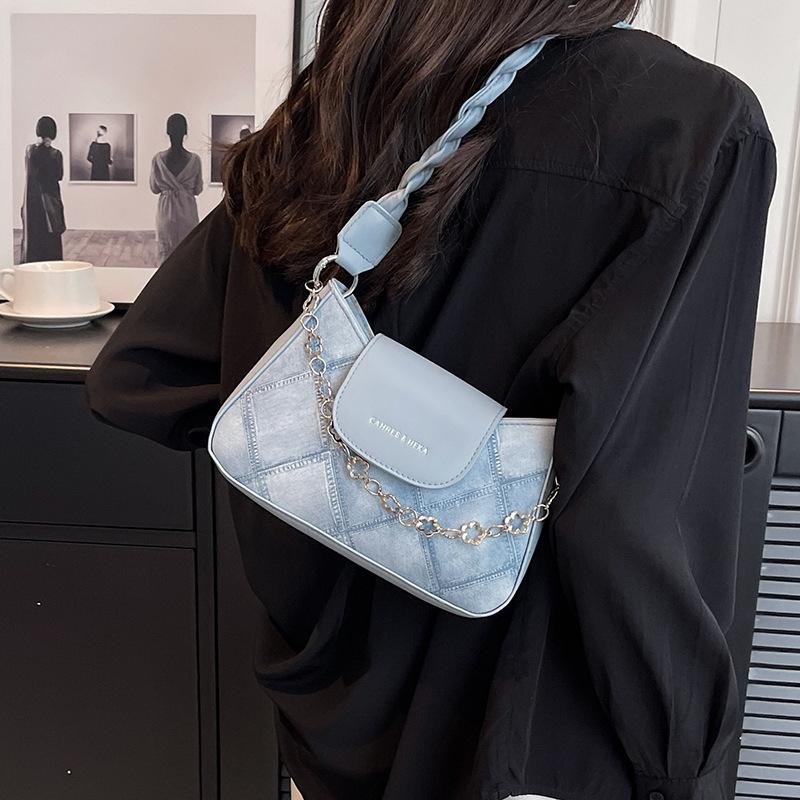 Popular niche bags women's summer new textured messenger bags single shoulder armpit bags