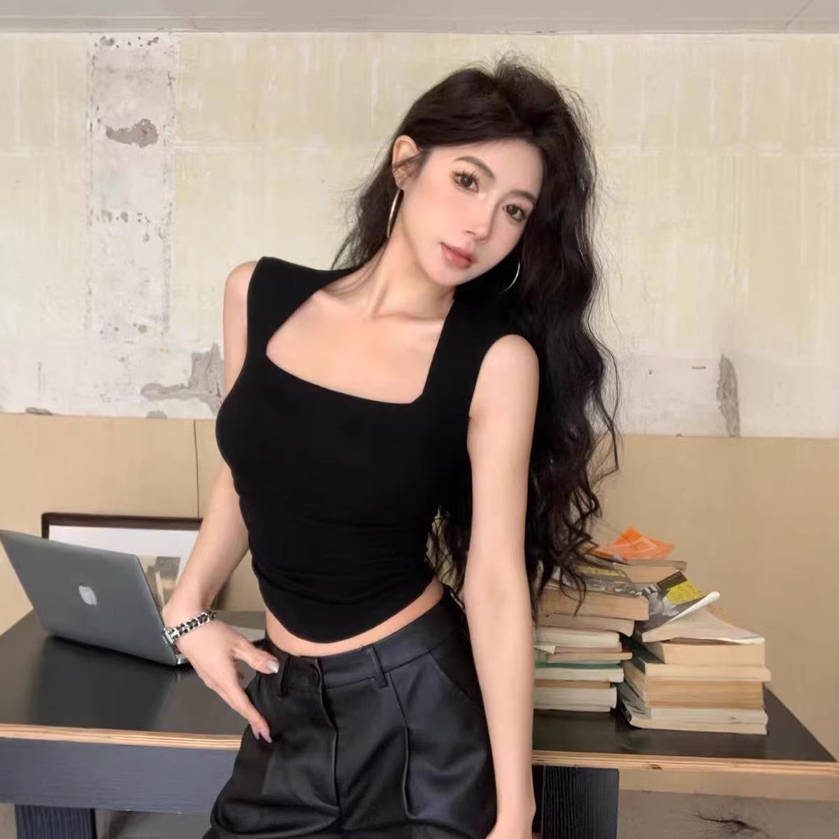 

Women s Square Neck Sleeveless Slimming Tank Top - Summer Pleated Waist Design to Conceal Underarm Fat 2026 Extra Large чорний