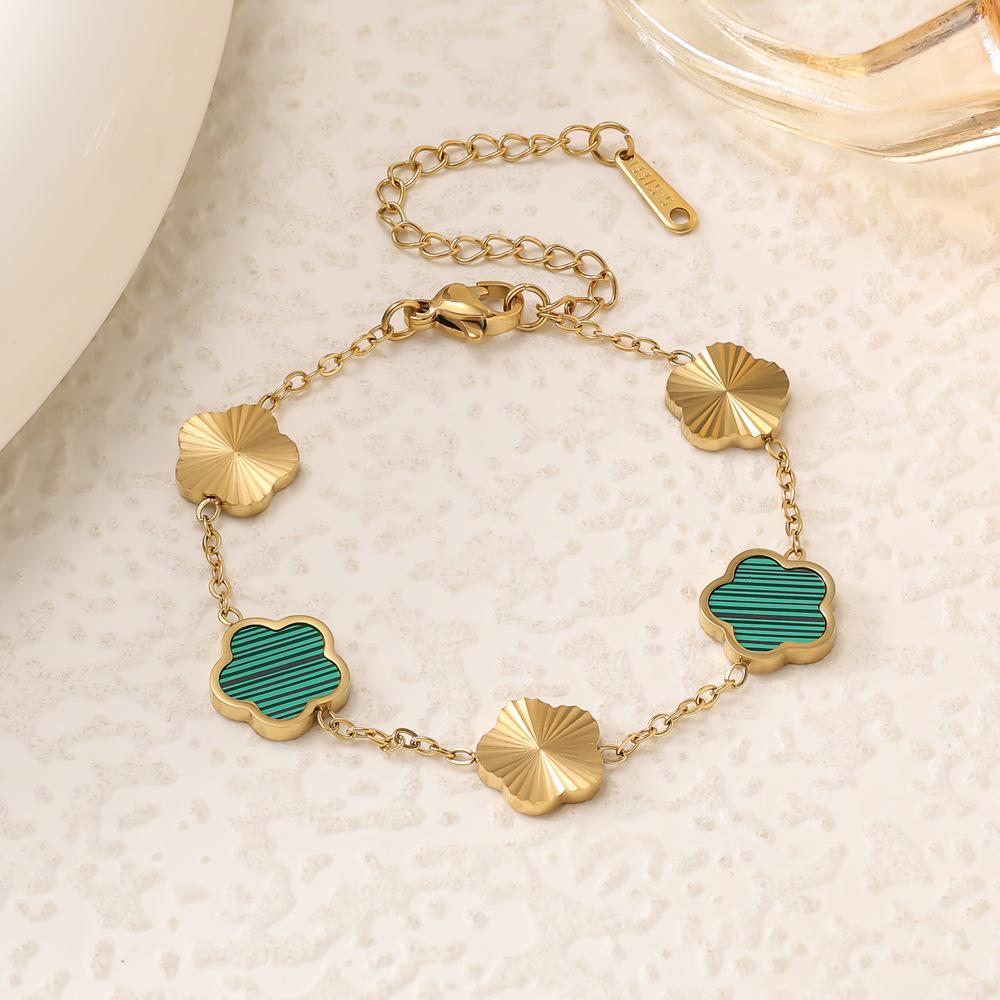 18k Gold-Plated Titanium Steel Two-Tone Five-Petal Flower Mother-of-Pearl Bracelet for Women