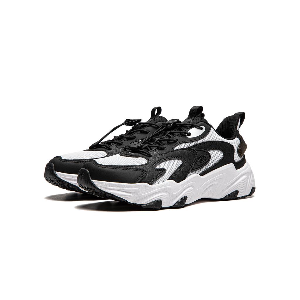 Li Ning Kids Soft Lightweight Shock Absorbing Low Top Casual Shoes Kids sneaker White Black YKCU112-1