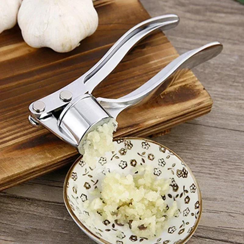 Manual Stainless Steel Garlic Press Kitchen Gadget for Home Perfect for Garlic Paste Ginger Mince Must-Have Kitchen Accessory