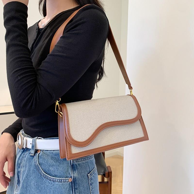 Квадратная сумка через плечо для женщин — фото 3