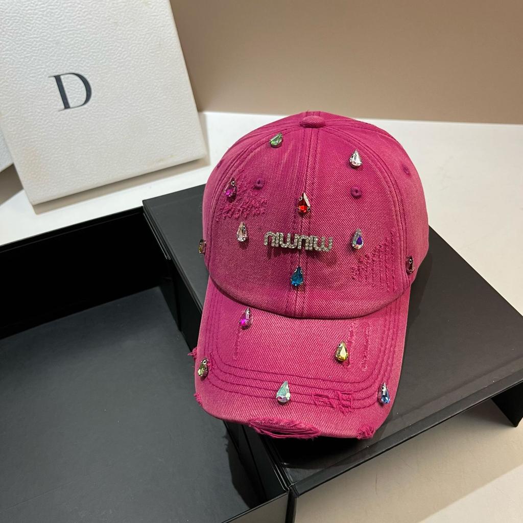 Heavy Industry Light Luxury Color Rhinestone Min Baseball Cap, Personalized Niche Hole Washed Sports Cap