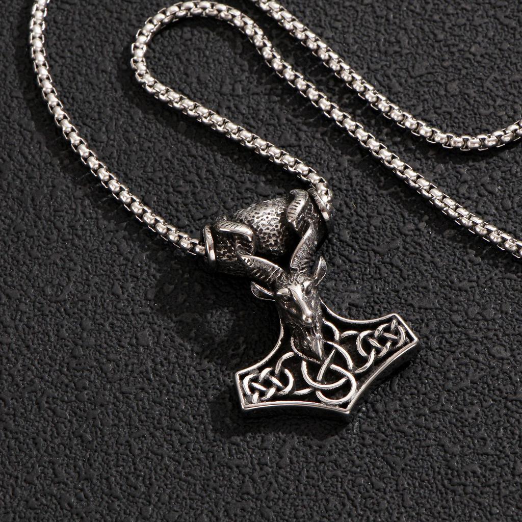 Men's Distressed Hammer Pendant Necklace with Stainless Steel Sheep Head and Rope Pattern, Long Box Chain