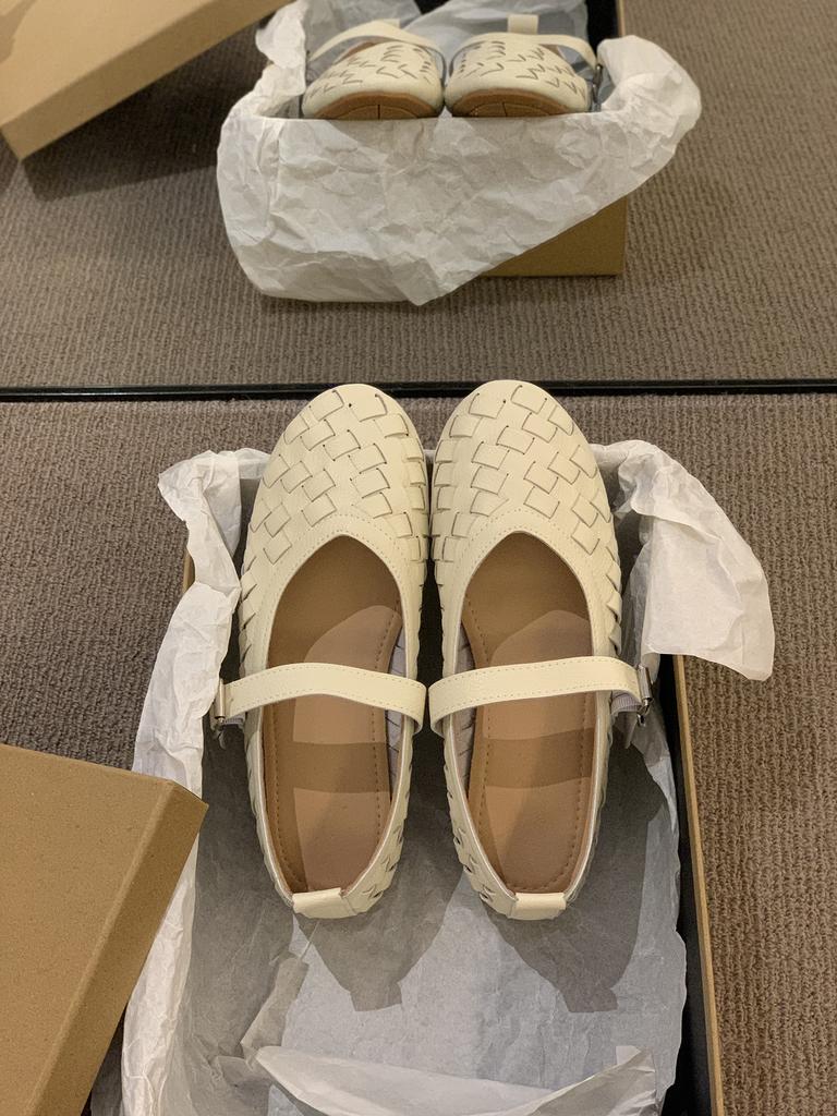 Summer Breathable Weave Mary Jane Shoes Comfort Ballet Flats Strap Buckle Fishnet Design Loafers Women's Flat Shoes Spring New