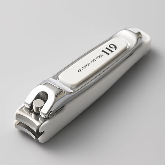 KAI Nail Clipper type002 S Curved Blade with Stopper Case Made in Japan for Hands KF1003