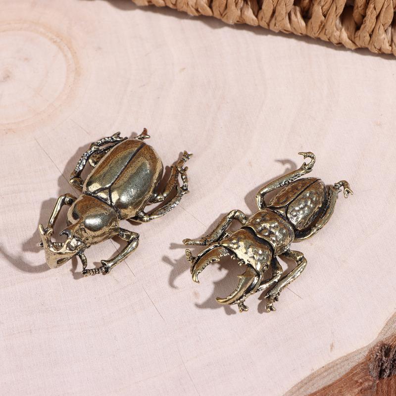 Vintage Brass Beetle Figurine Retro Creative Insect Craft Ornaments Metal Artistic Ornaments Office Home Desktop Decoration