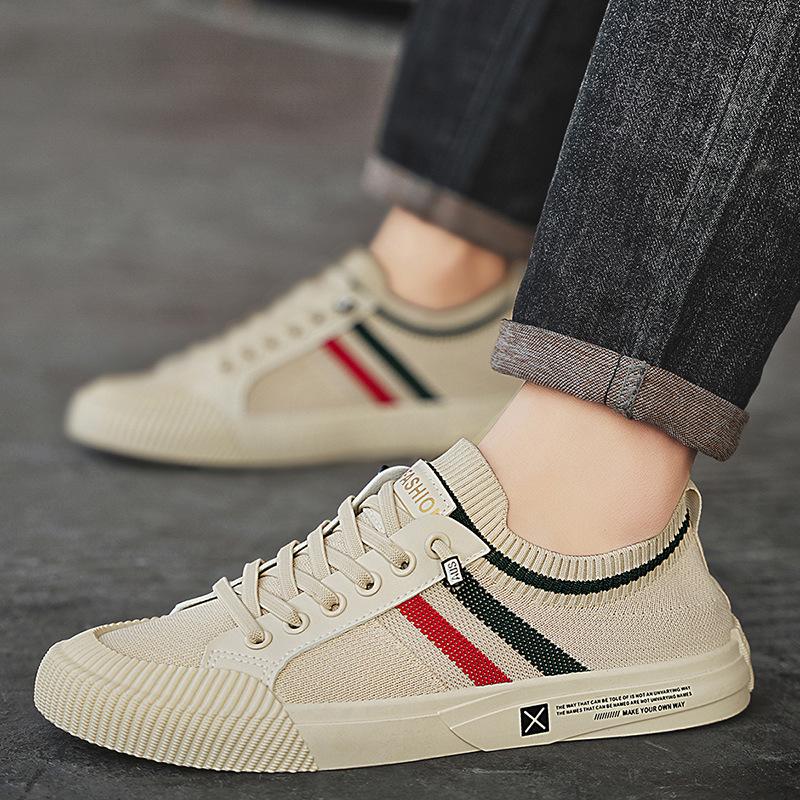 Flying woven breathable men's shoes 2025 spring and summer new trendy versatile sports and leisure mesh board shoes one pedal lazy shoes