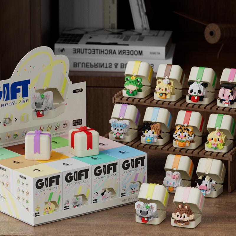 

Милая подарочная коробка с питомцем, совместимая с LEGO: Плюшевый кулон Панда и Кролик, конструктор, развивающие игрушки для детей