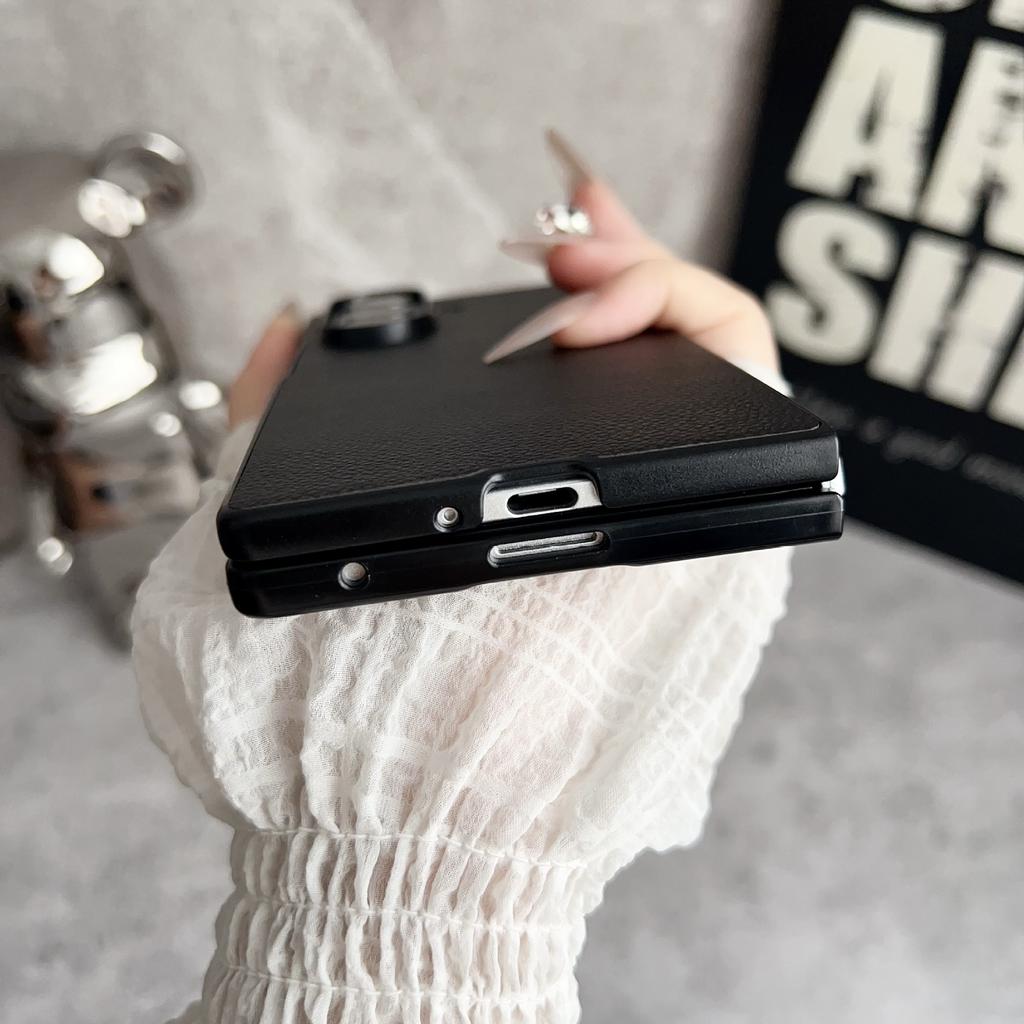 Classic Leather Pattern Phone Case For Samsung Galaxy Z Fold 7 Fold3 4 5 6 ZFlip 7 Black Hard PC Bumper Protective Cover Shell