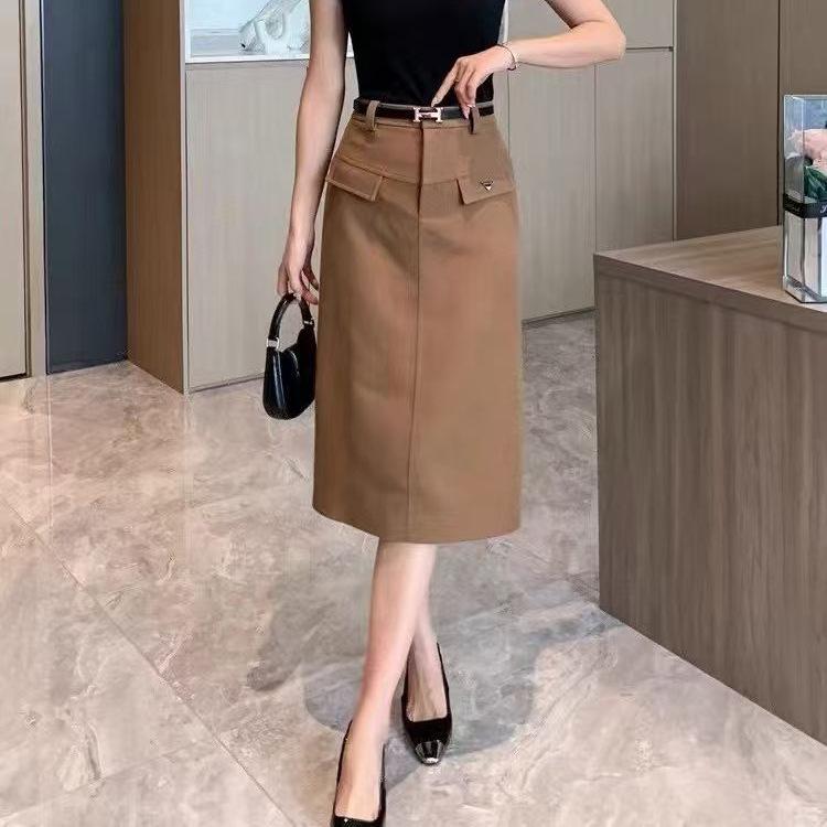 Spring 2026 Versatile High-Waisted Solid Color Midi Skirt 023